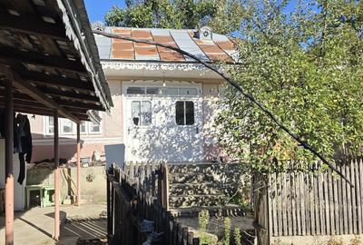 Casă cu 4 camere în Frumușelu