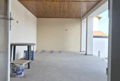 Casă cu 4 camere în Făcăi