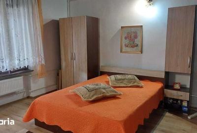 Casă cu 3 camere cu Teren 90 Mp în Ginta