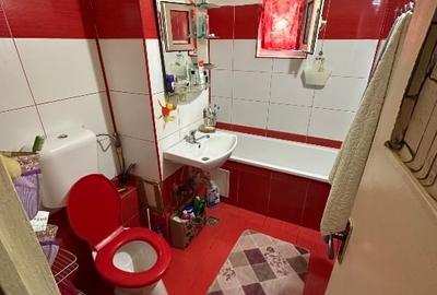 Apartament cu 3 camere decomandat în 5 Călărasi - 3