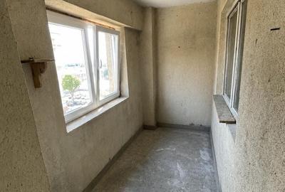Apartament cu 3 camere decomandat în Frații Golești - 3