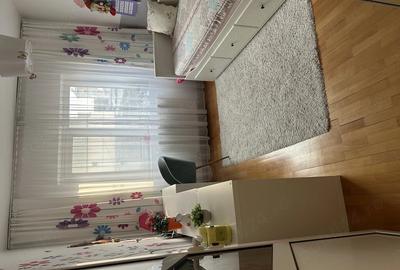 Apartament cu 3 camere decomandat în Central - 2