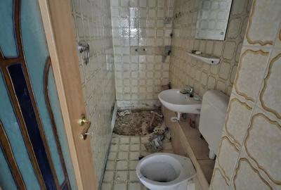 Apartament cu 4 camere decomandat în Central - 2