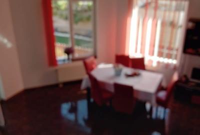 Casă cu 4 camere cu Teren 2000 Mp în Central - 6
