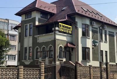 Spațiu comercial, de 590 mp, în Fălticeni