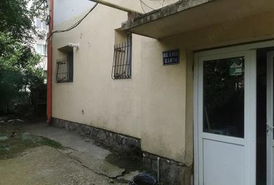 Apartament cu 2 camere decomandat în Exterior Vest