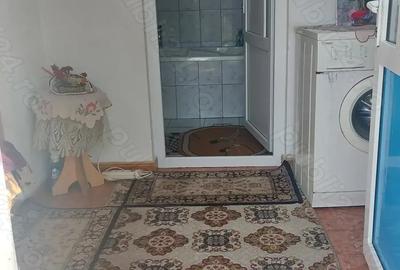 Casă cu 3 camere cu Teren 2000 Mp în Platonești