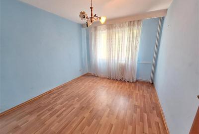 Apartament cu 2 camere semidecomandat în 9 Mai - 16