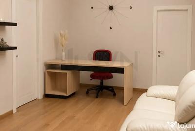 Apartament cu 5 camere semidecomandat în Calea Victoriei