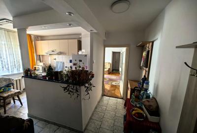 Apartament cu 2 camere semidecomandat, mobilat în Lipovei - 3