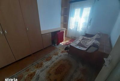 Apartament cu 3 camere decomandat în Central - 4