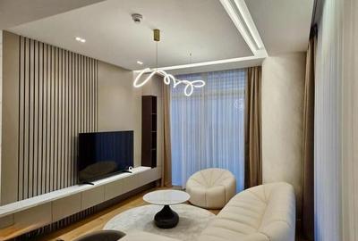 Apartament cu 3 camere semidecomandat în Floreasca