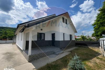Casă cu 3 camere cu Teren 485 Mp în Hemeiuș - 6