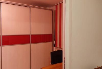 Apartament cu 2 camere nedecomandat în Km 4 - 2