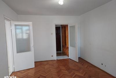 Apartament cu 2 camere decomandat în George Enescu - 3