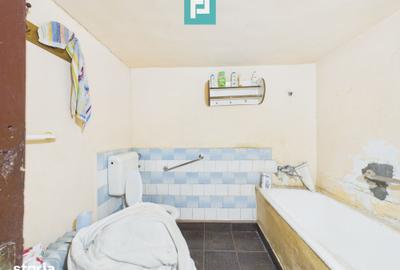 Casă cu 5 camere cu Teren 1048 Mp în Aradul Nou