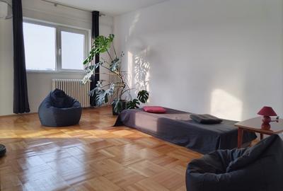 Apartament cu 2 camere decomandat în Casa de Cultură - 2
