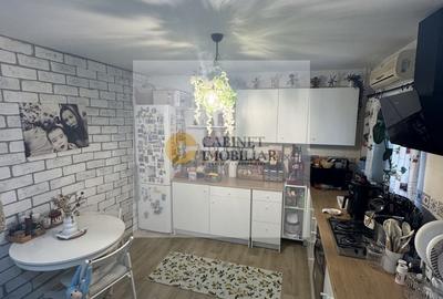 Apartament cu 2 camere semidecomandat, mobilat în Gorjului