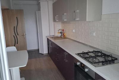 Apartament cu 2 camere decomandat în 9 Mai - 1