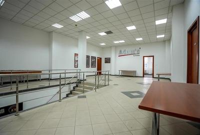 Spațiu comercial, de 1,240 mp, în Central - 16
