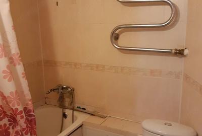 Garsonieră decomandată în Soarelui