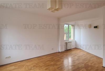 Casă individuală cu 9 camere cu Teren 358 Mp în Domenii - 12