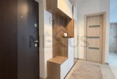 Apartament cu 3 camere, mobilat în Apărătorii Patriei