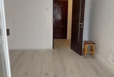 Garsonieră semidecomandată în Tractorul