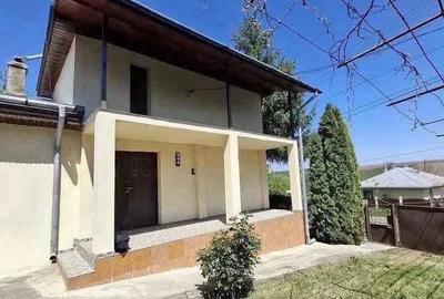 Casă cu Teren 864 Mp în Central
