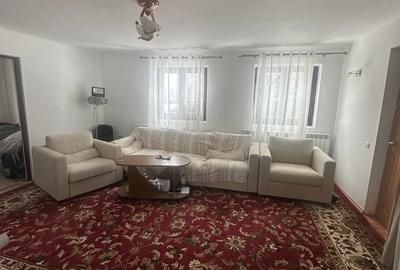 Casă cu 5 camere cu Teren 800 Mp în Central - 2