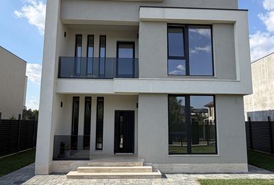Casă cu 4 camere cu Teren 500 Mp în Corbeanca
