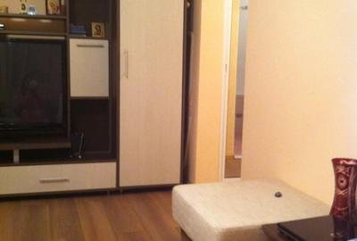 Apartament cu 2 camere semidecomandat în Dristor