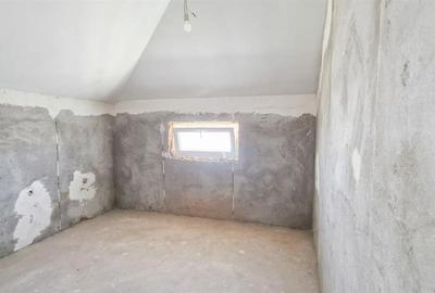 Casă cu 5 camere cu Teren 500 Mp în Nojorid - 14