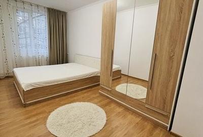 Apartament cu 2 camere decomandat în Medicină