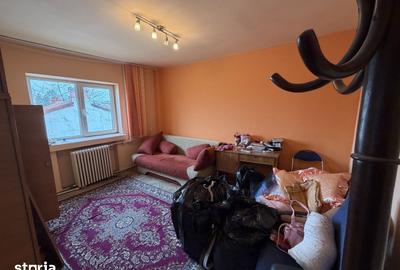 Casă cu 6 camere cu Teren 395 Mp în Central - 9