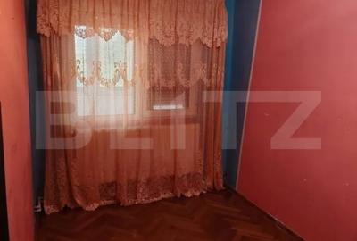 Apartament cu 3 camere semidecomandat în Micro 38
