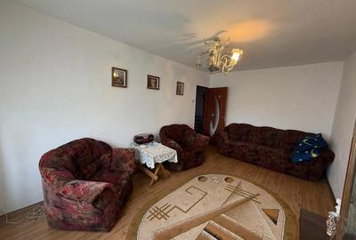 Apartament cu 3 camere decomandat în Exterior Vest - 2