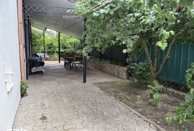 Casă cu 5 camere cu Teren 1700 Mp în Central