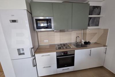 Apartament cu 2 camere decomandat, mobilat în Tractorul