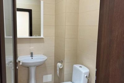 Spațiu comercial, de 16 mp, în P-ța Unirii