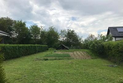 Teren de 671 mp, în Borhanci