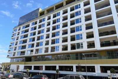 Apartament cu 3 camere semidecomandat în Sopor