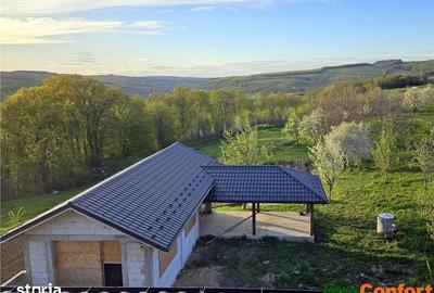 Casă cu 6 camere cu Teren 1600 Mp în Sirețel - 12