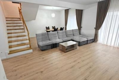 Casă cu 4 camere cu Teren 430 Mp în Central