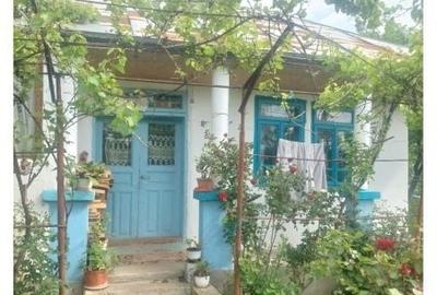 Casă cu 3 camere în Central - 1