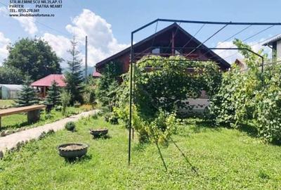 Casă individuală cu 7 camere cu Teren 2000 Mp în Exterior Vest - 1