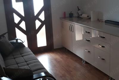 Apartament cu 2 camere decomandat în Calafat - 7