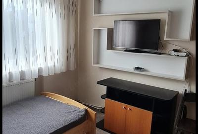 Apartament cu 2 camere decomandat în Precista