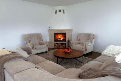 Apartament cu 4 camere în Florești