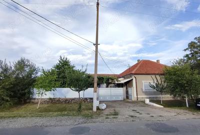 Casă cu 5 camere în Ineu - 6